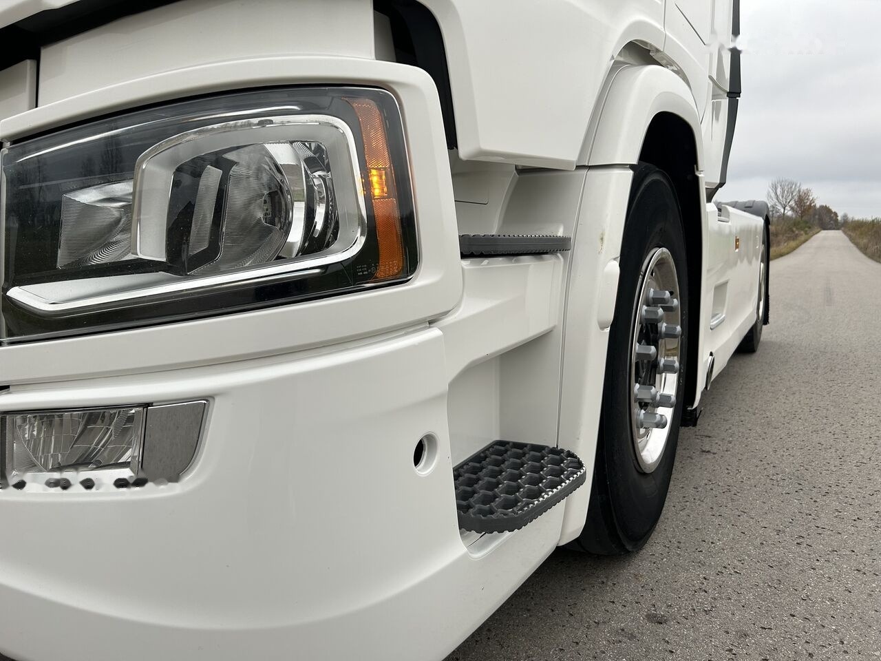 Scania R500 FULLAIR RETARDER STAND KLIMA FULL AIR STANDARD TOP - Tracteur routier: photos 5 Scania R500 FULLAIR RETARDER STAND KLIMA FULL AIR STANDARD TOP - Tracteur routier: photos 5
