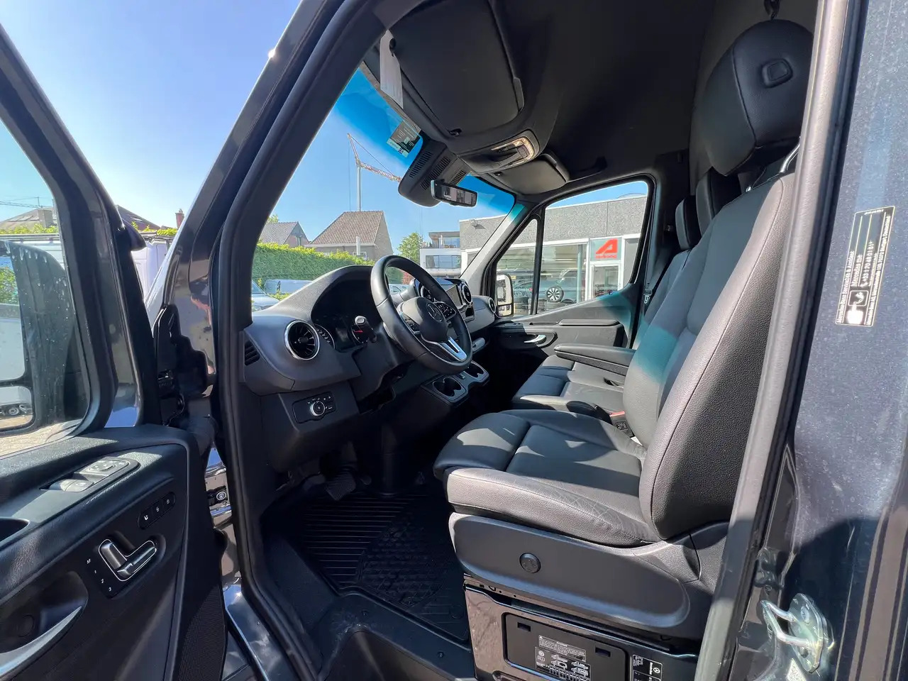 Fourgon utilitaire, Utilitaire double cabine Mercedes-Benz Sprinter 319 L2H2 RWD (46.000€ex) CAMERA 360|MBUX 10,5": photos 17