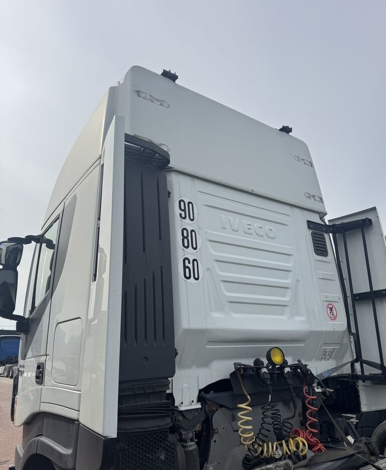 IVECO STRALIS HI-WAY E6 truck - Cabine pour Camion: photos 3 IVECO STRALIS HI-WAY E6 truck - Cabine pour Camion: photos 3
