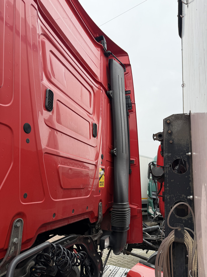 Mercedes Actros MP 4 - Aérodynamique/ Spoilers: photos 3 Mercedes Actros MP 4 - Aérodynamique/ Spoilers: photos 3