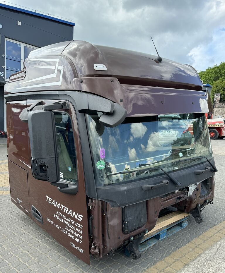 Mercedes-Benz Actros MP 4 - Cabine pour Camion: photos 1 Mercedes-Benz Actros MP 4 - Cabine pour Camion: photos 1