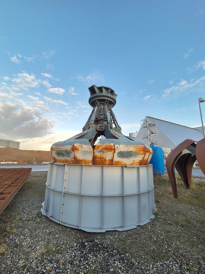 Peiner SMAG HMG.46-S - Grappin pour Équipement portuaire: photos 1 Peiner SMAG HMG.46-S - Grappin pour Équipement portuaire: photos 1