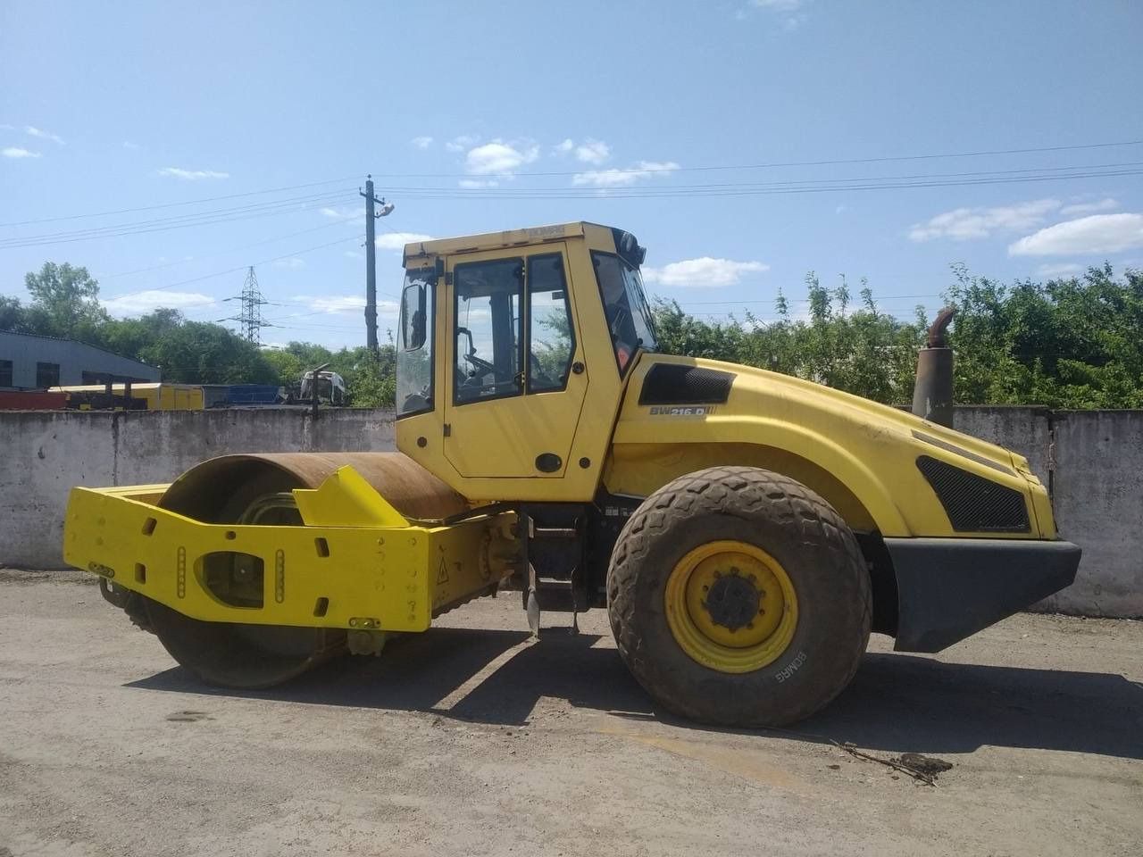 Compacteur à pieds de mouton/ Monocylindre BOMAG BW 216 DH-4: photos 6