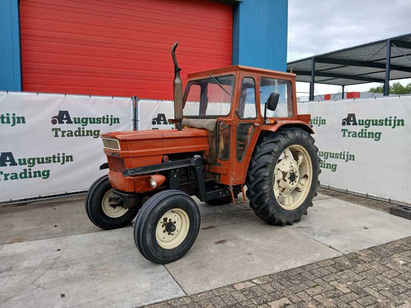 Tracteur agricole Fiat 640/8: photos 1