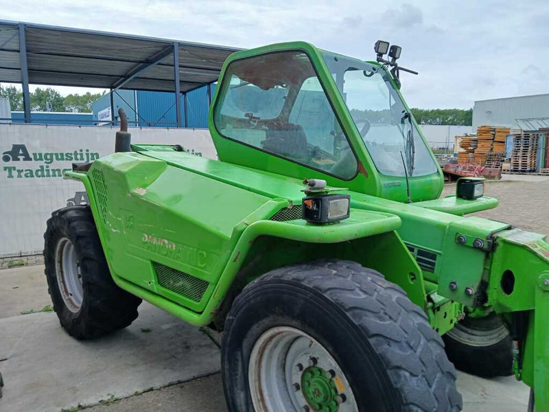 Merlo P 33.7 KT - Chariot télescopique: photos 4 Merlo P 33.7 KT - Chariot télescopique: photos 4