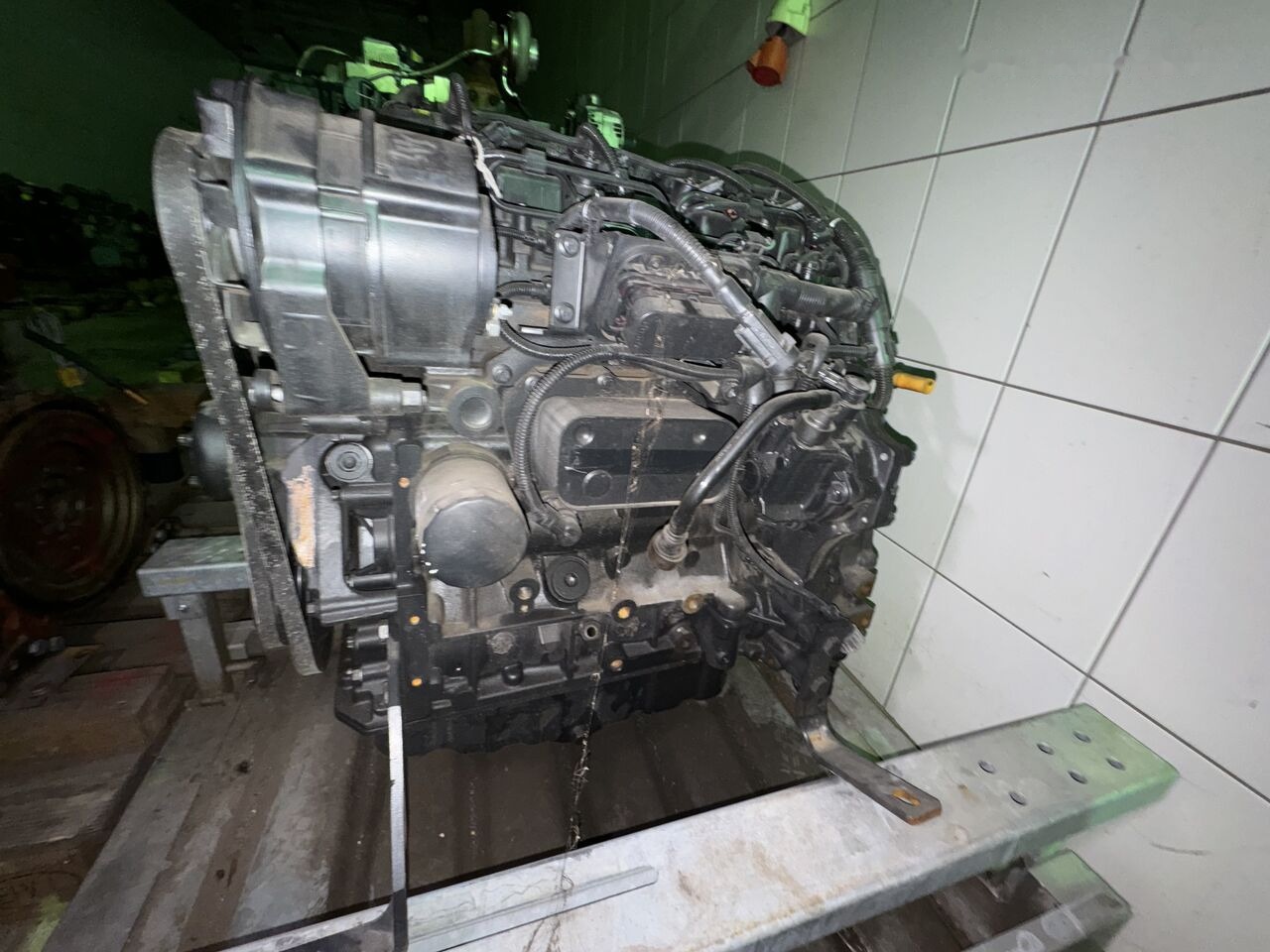 Deutz TCD 2.9 L4 Deutz 2.9 TCD L4 - Moteur pour Pelle: photos 4 Deutz TCD 2.9 L4 Deutz 2.9 TCD L4 - Moteur pour Pelle: photos 4