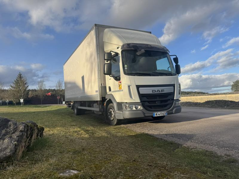 DAF LF 210 FA - Camion fourgon: photos 1 DAF LF 210 FA - Camion fourgon: photos 1