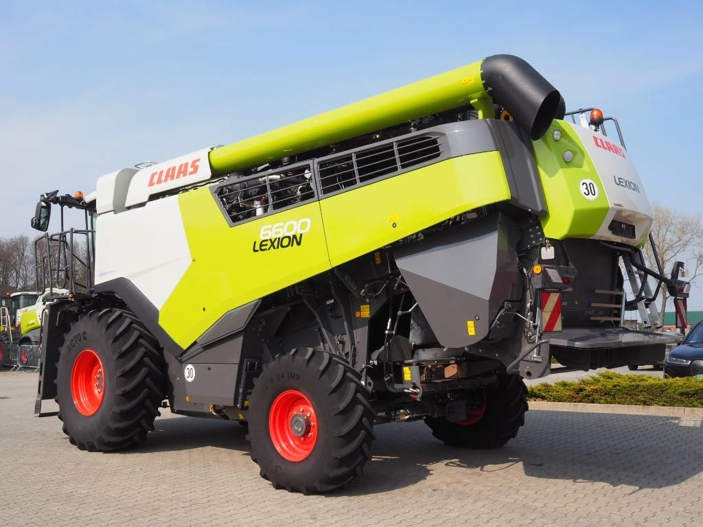 Claas Lexion 6600 GPS + V770 - Moissonneuse-batteuse: photos 2 Claas Lexion 6600 GPS + V770 - Moissonneuse-batteuse: photos 2