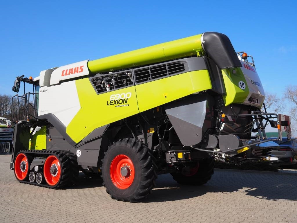 Claas Lexion 6900TT CEMOS + V930 - Moissonneuse-batteuse: photos 2 Claas Lexion 6900TT CEMOS + V930 - Moissonneuse-batteuse: photos 2