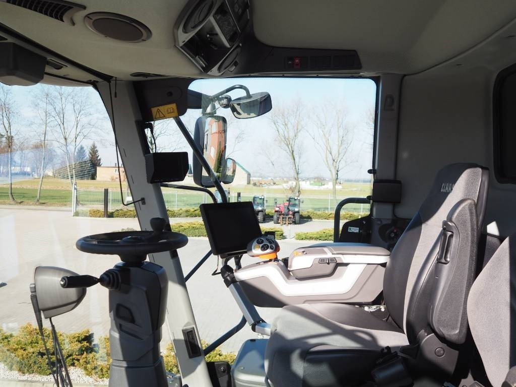 Claas Lexion 6900TT CEMOS + V930 - Moissonneuse-batteuse: photos 5 Claas Lexion 6900TT CEMOS + V930 - Moissonneuse-batteuse: photos 5