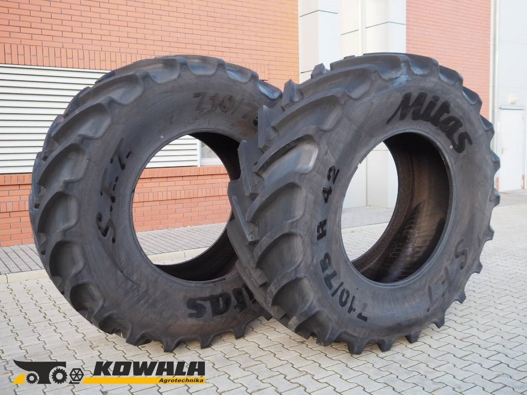 Mitas SFT 710/75 R42 - Pneu pour Machine agricole: photos 1 Mitas SFT 710/75 R42 - Pneu pour Machine agricole: photos 1