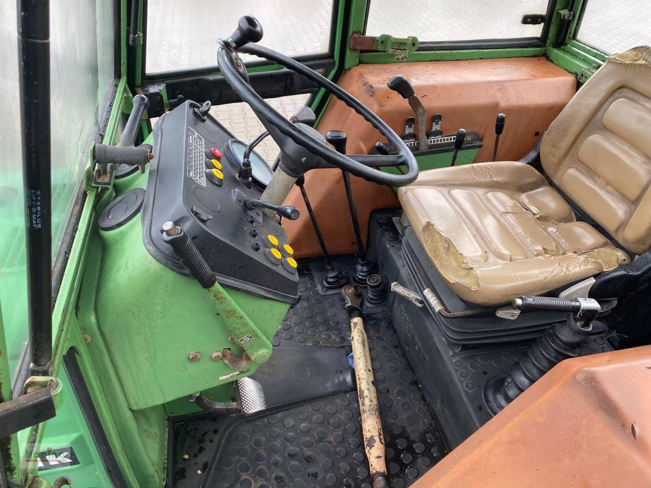 Tracteur agricole Fendt 305: photos 19
