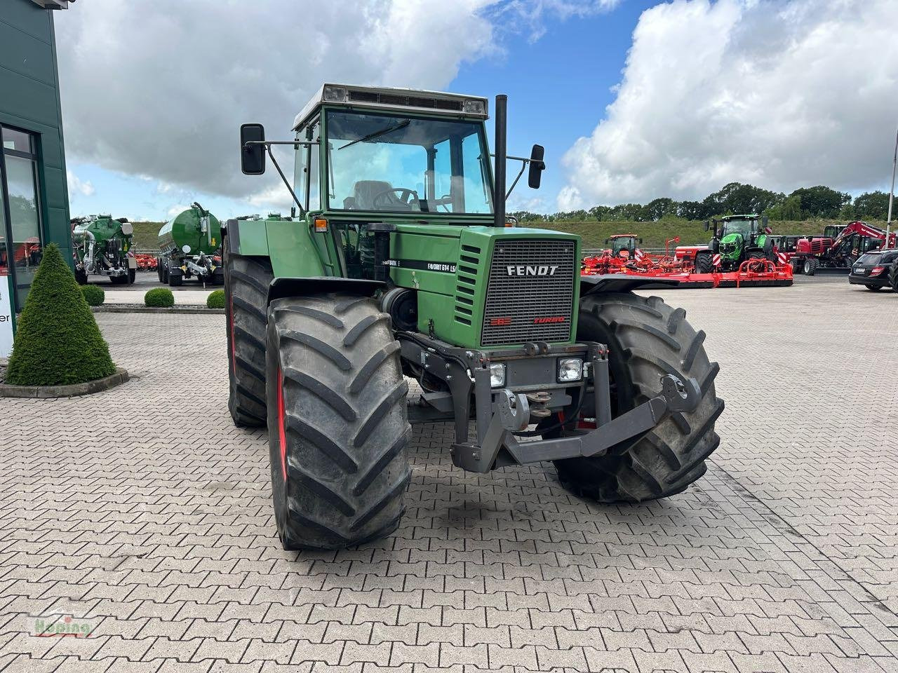 Fendt Favorit 614 LSA Turbomatik - Tracteur agricole: photos 3 Fendt Favorit 614 LSA Turbomatik - Tracteur agricole: photos 3