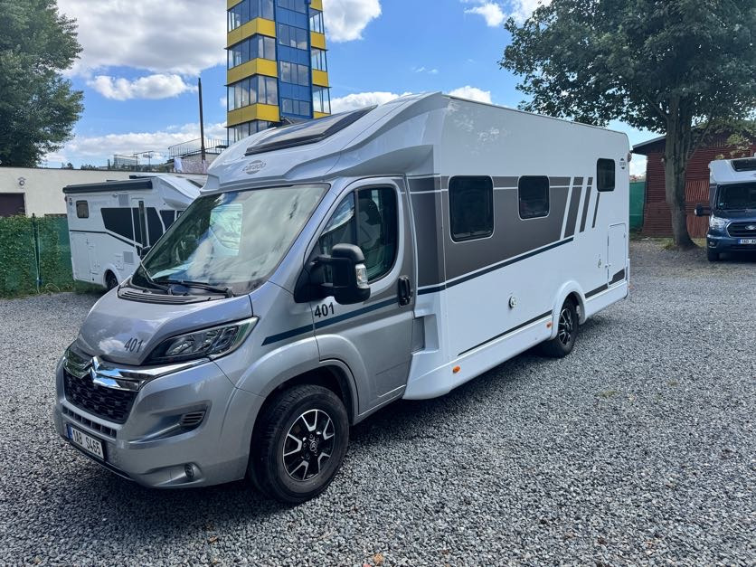 CARADO T447 PRO+ , camera, radio, awning, bike holder, LPG, ALU - Camping-car profilé: photos 2 CARADO T447 PRO+ , camera, radio, awning, bike holder, LPG, ALU - Camping-car profilé: photos 2