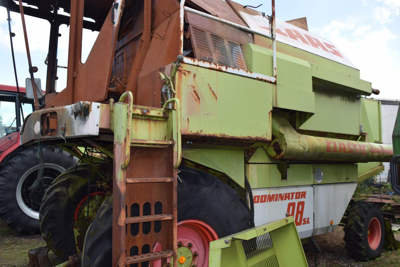 CLAAS Dominator 98 + Senator *zur Teileverwertung* - Moissonneuse-batteuse: photos 1 CLAAS Dominator 98 + Senator *zur Teileverwertung* - Moissonneuse-batteuse: photos 1