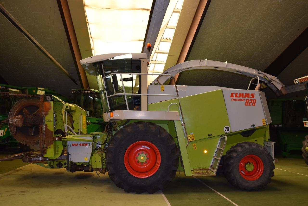 CLAAS Jaguar 820 - Ensileuse: photos 2 CLAAS Jaguar 820 - Ensileuse: photos 2