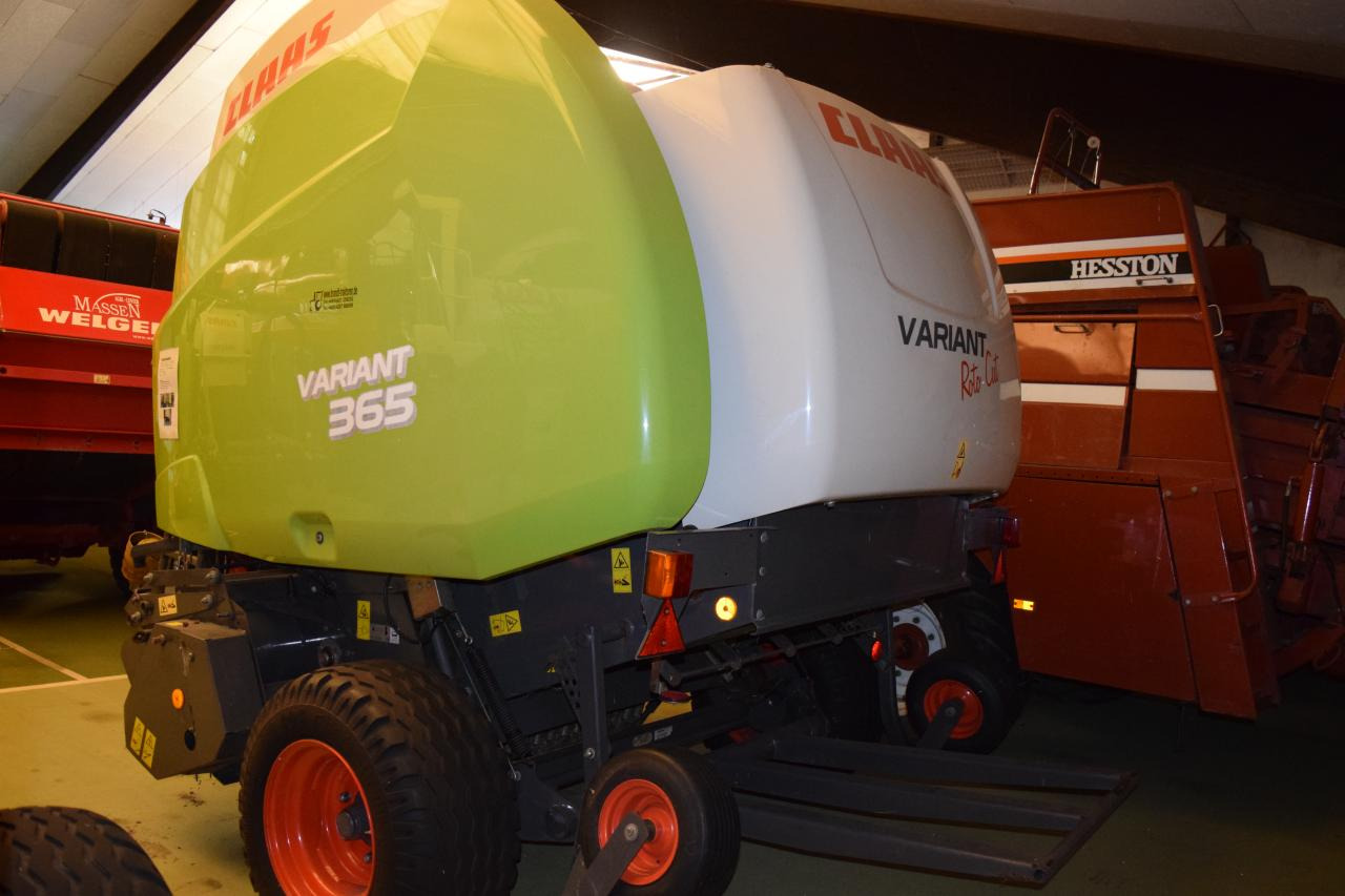 CLAAS Variant 365 RC - Presse à balles rondes: photos 4 CLAAS Variant 365 RC - Presse à balles rondes: photos 4