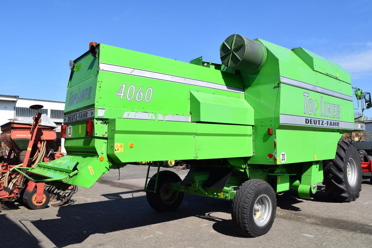 Deutz-Fahr 4060 TopL. - Moissonneuse-batteuse: photos 5 Deutz-Fahr 4060 TopL. - Moissonneuse-batteuse: photos 5
