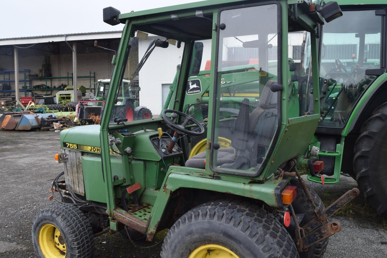 John Deere 755 - Tracteur agricole: photos 4 John Deere 755 - Tracteur agricole: photos 4