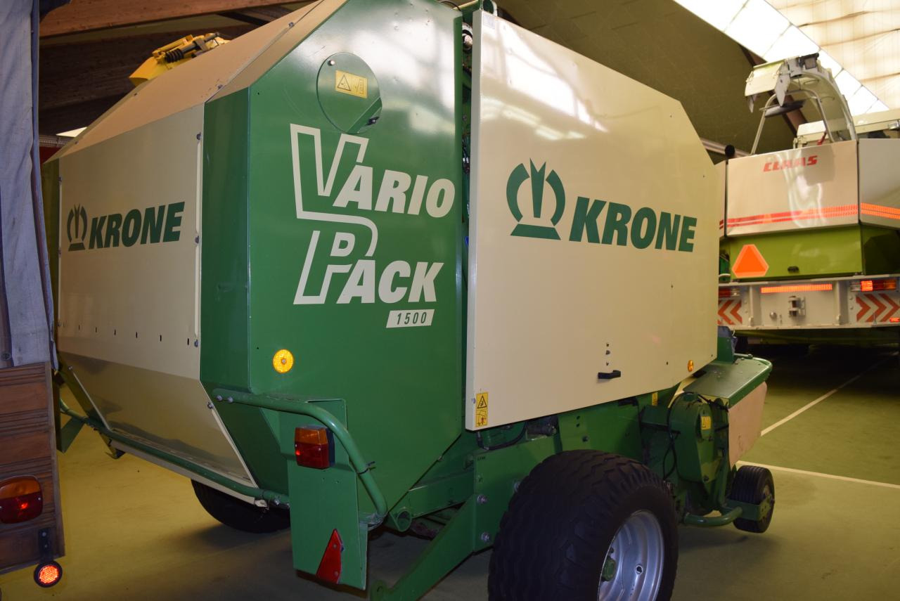 Krone Vario Pack 1500 - Presse à balles rondes: photos 4 Krone Vario Pack 1500 - Presse à balles rondes: photos 4