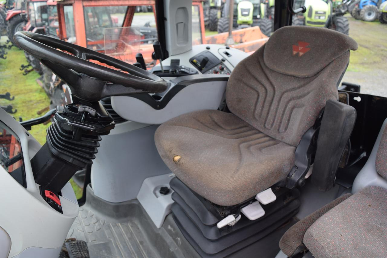 Tracteur agricole Massey Ferguson MF 6480: photos 6