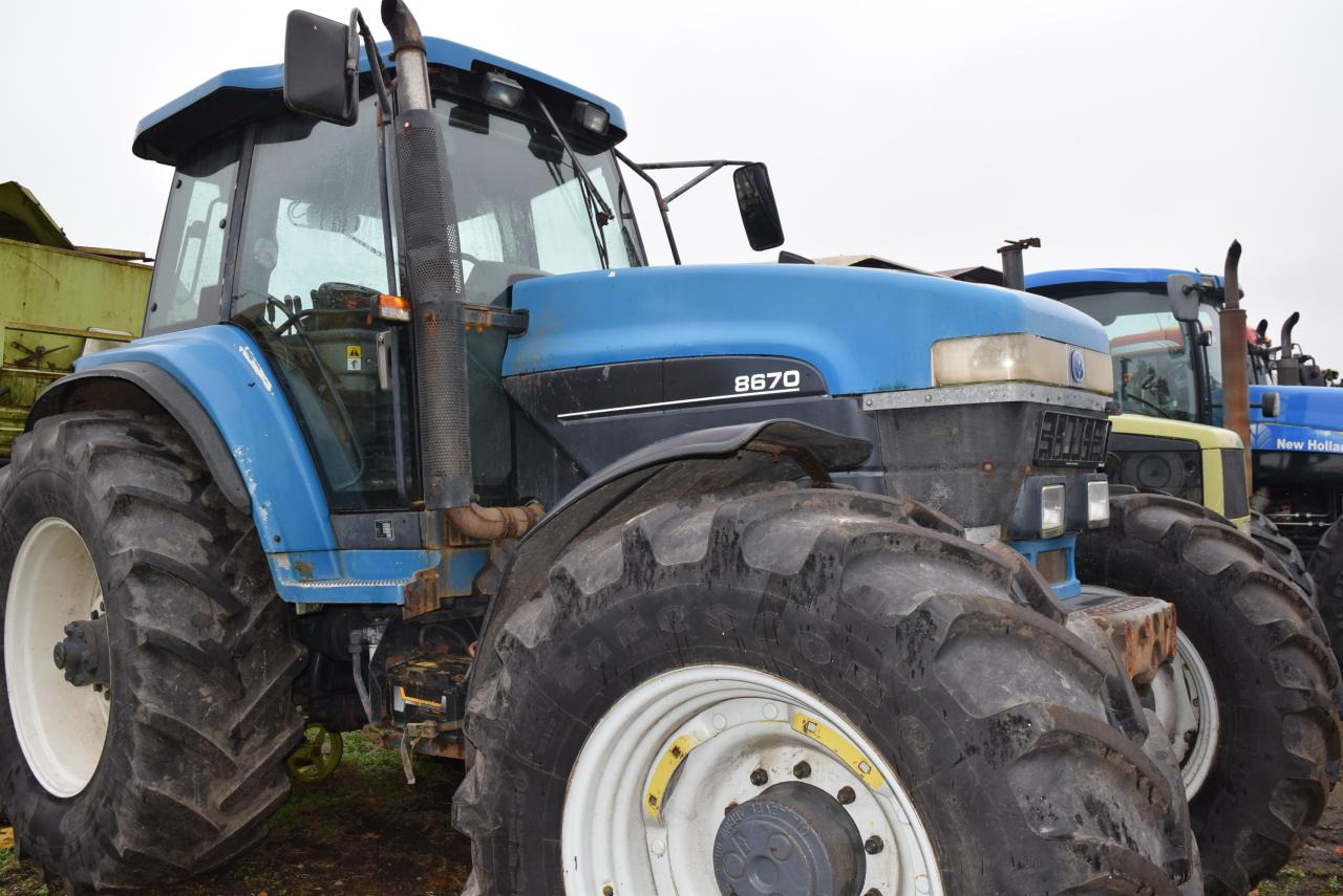 New Holland 8670 - Tracteur agricole: photos 2 New Holland 8670 - Tracteur agricole: photos 2