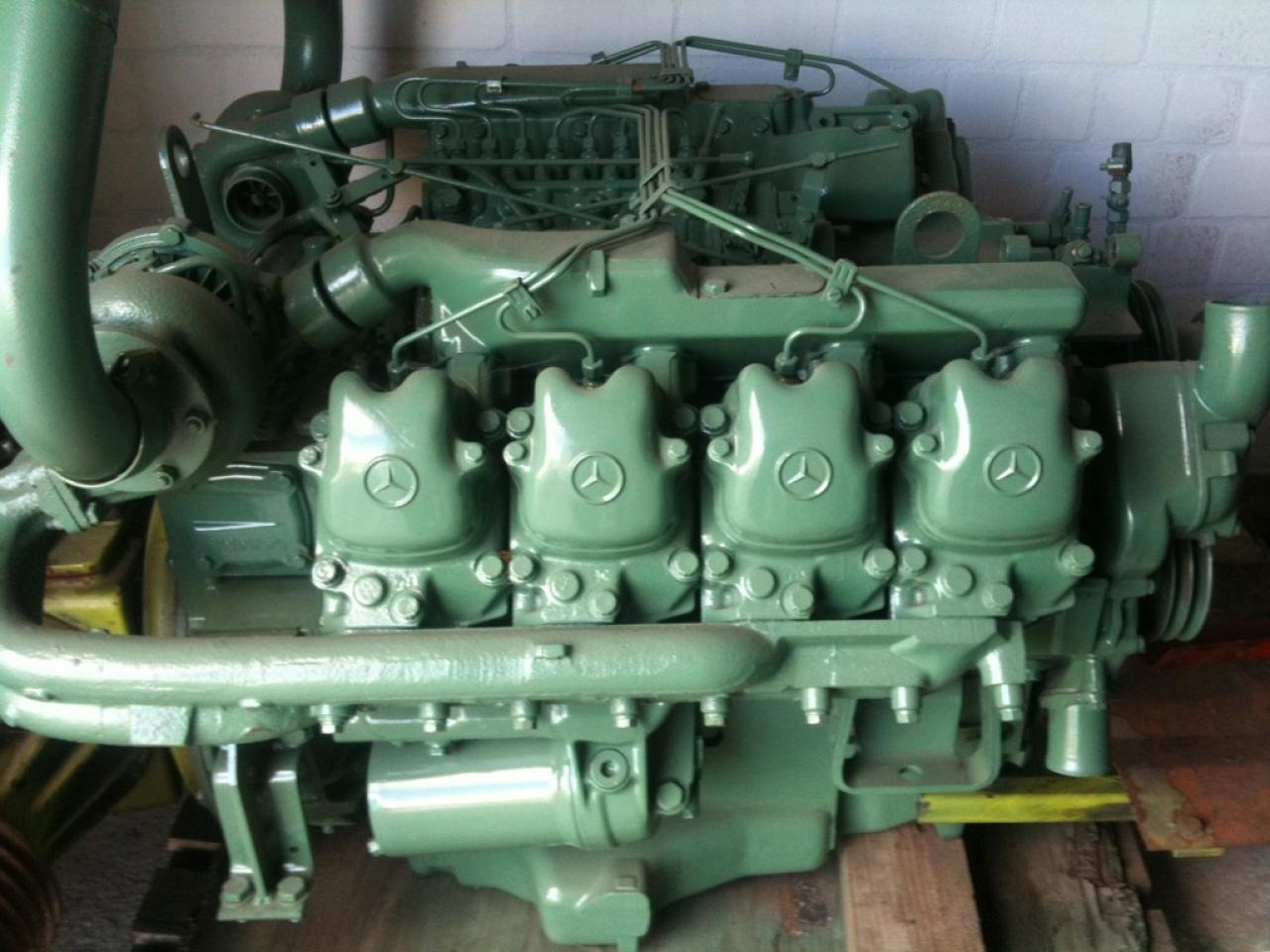 Mercedes-Benz OM 422.A *Motor* - Pièces de rechange: photos 1 Mercedes-Benz OM 422.A *Motor* - Pièces de rechange: photos 1