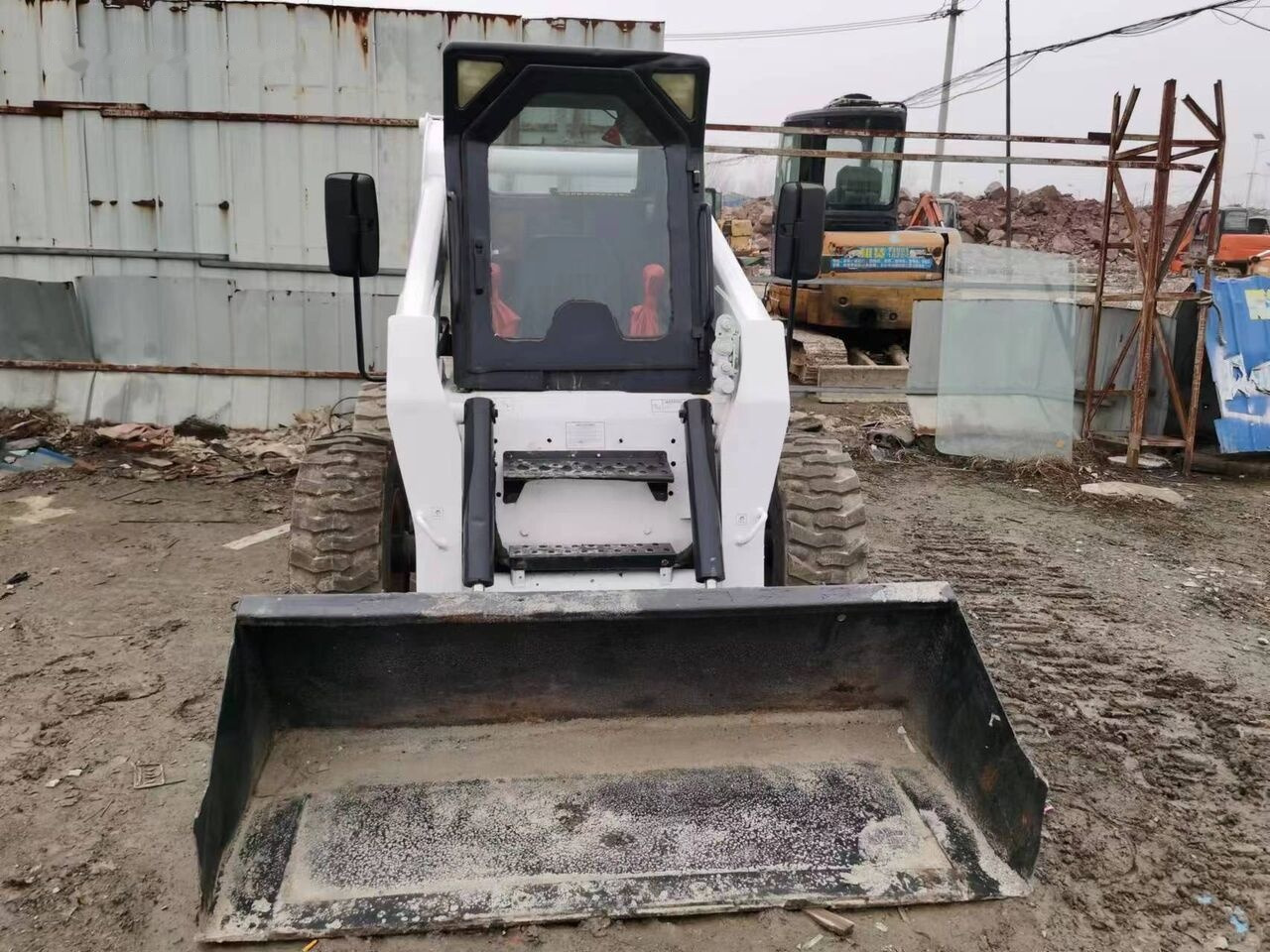 Mini chargeuse Bobcat S300: photos 6