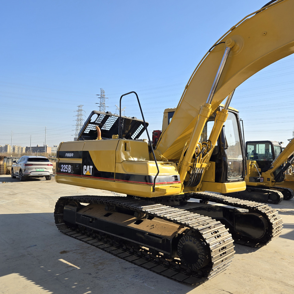 CATERPILLAR 325B - Pelle sur chenille: photos 4 CATERPILLAR 325B - Pelle sur chenille: photos 4