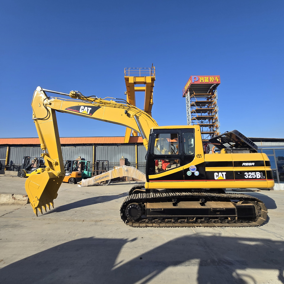 CATERPILLAR 325B - Pelle sur chenille: photos 1 CATERPILLAR 325B - Pelle sur chenille: photos 1