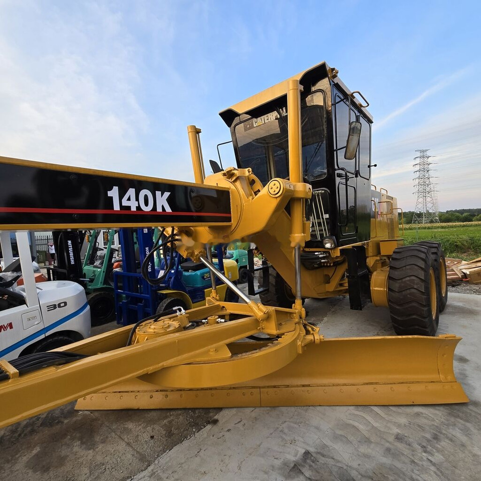 Niveleuse Caterpillar 140K: photos 8