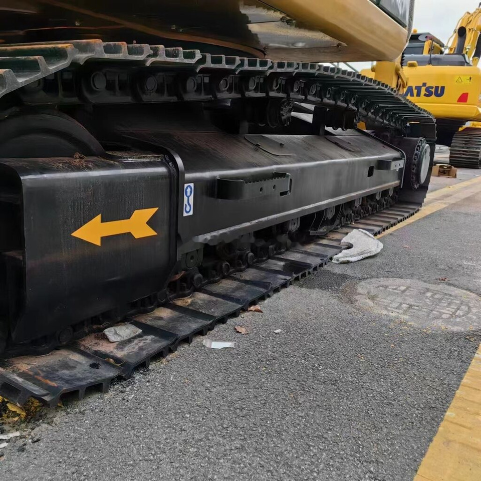 Caterpillar 330D2L - Pelle sur chenille: photos 4 Caterpillar 330D2L - Pelle sur chenille: photos 4