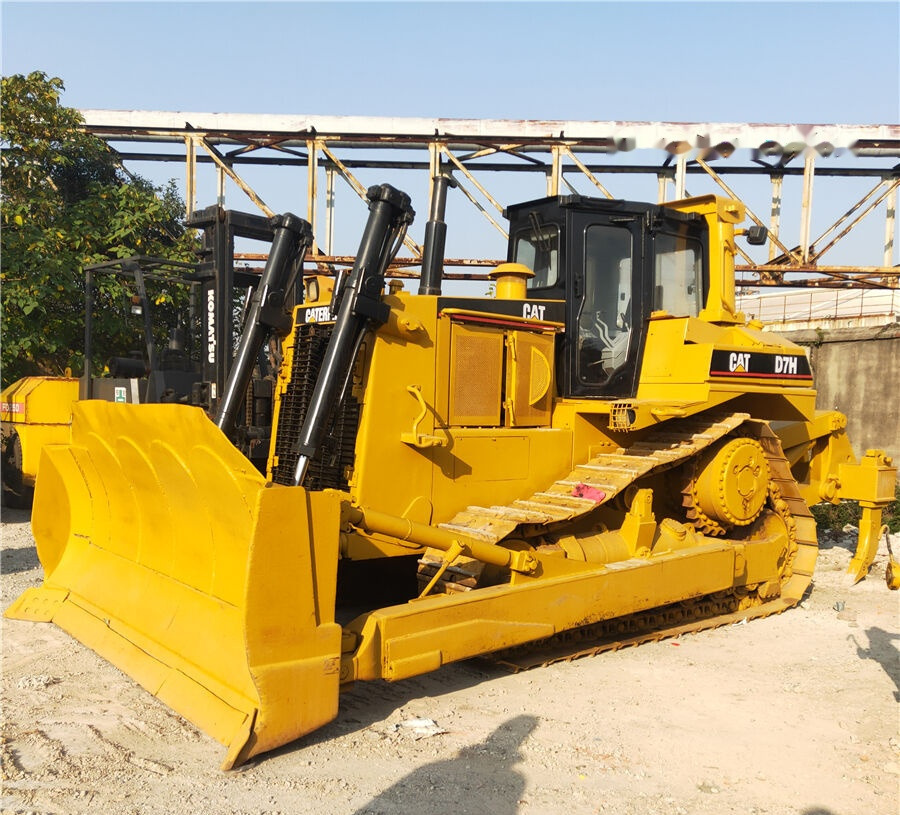 Caterpillar D7H - Bulldozer: photos 3 Caterpillar D7H - Bulldozer: photos 3