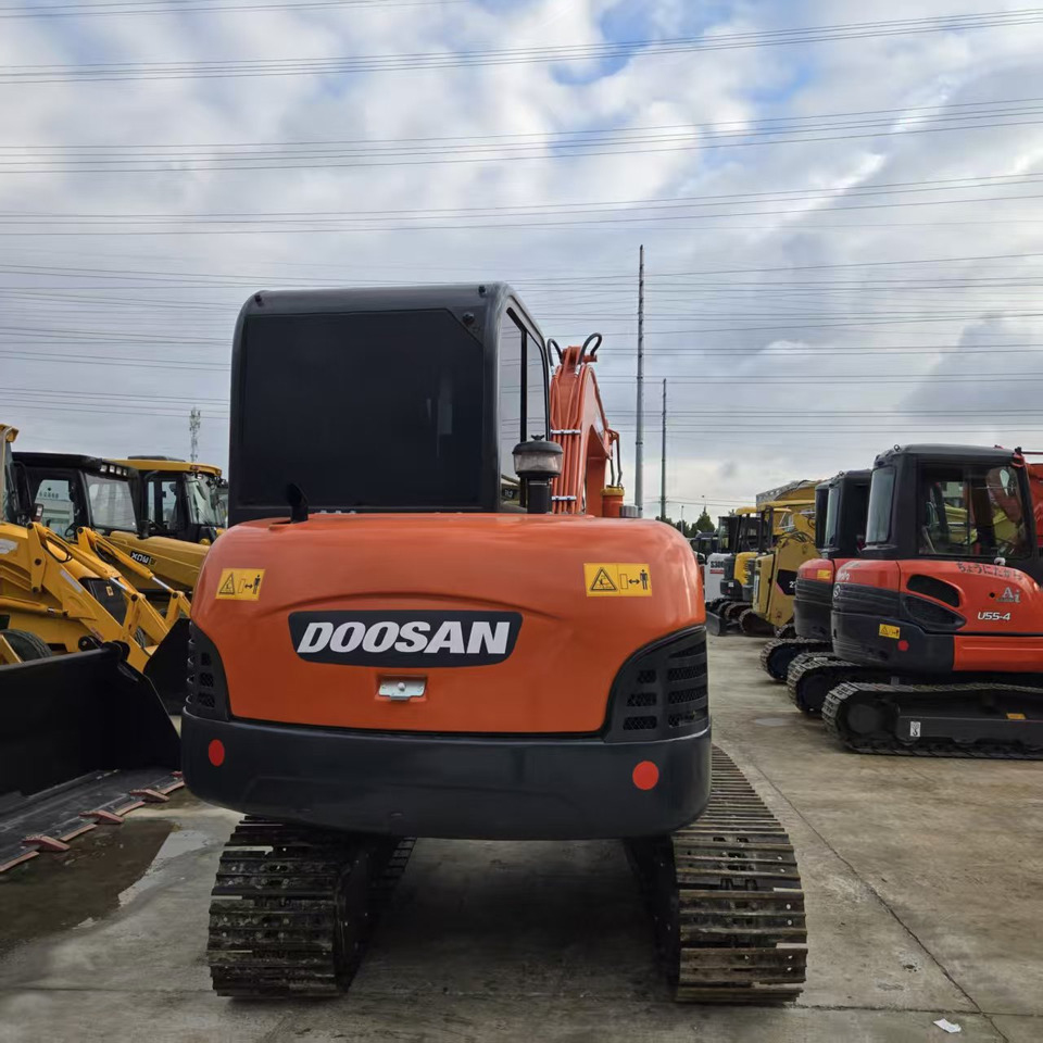 DOOSAN DH60-7 - Mini pelle: photos 3 DOOSAN DH60-7 - Mini pelle: photos 3