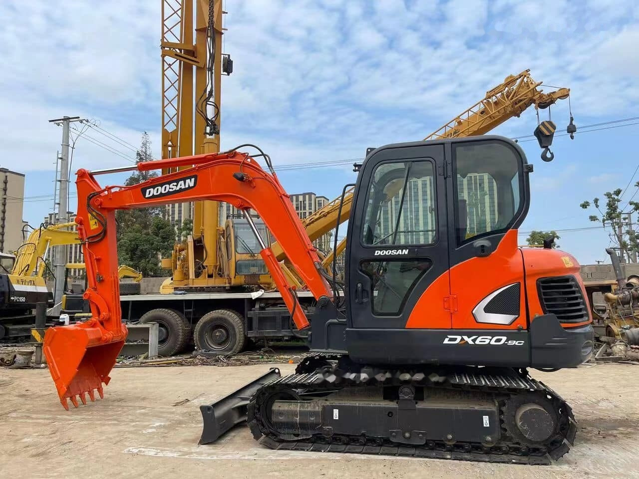 Doosan DX60 - Mini pelle: photos 1 Doosan DX60 - Mini pelle: photos 1