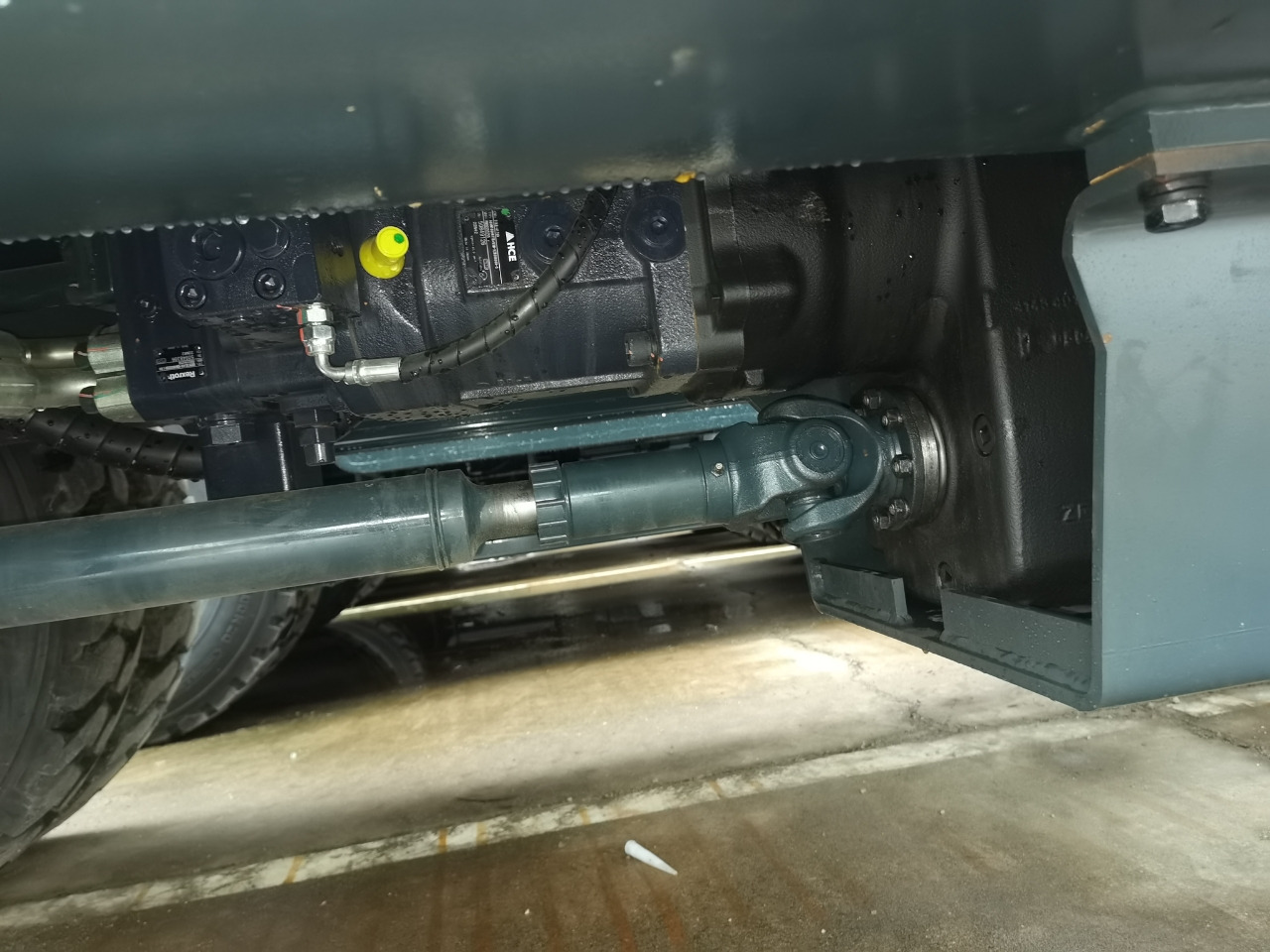 HYUNDAI HW210 - Pelle sur pneus: photos 5 HYUNDAI HW210 - Pelle sur pneus: photos 5