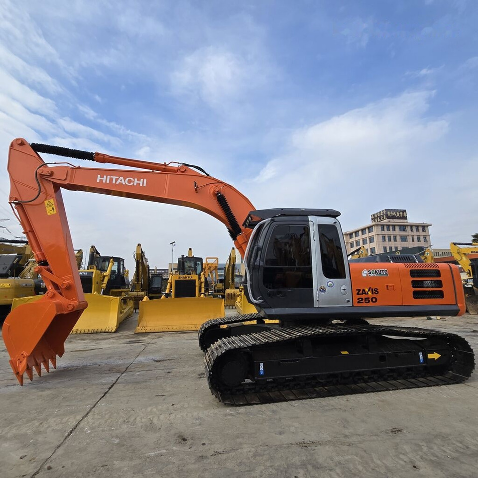 Hitachi ZX250 - Pelle sur chenille: photos 5 Hitachi ZX250 - Pelle sur chenille: photos 5
