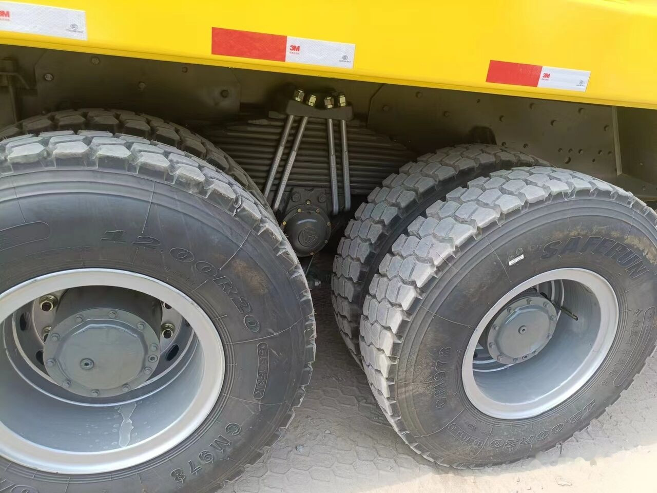 Howo 6*4 Brand New - Camion benne: photos 4 Howo 6*4 Brand New - Camion benne: photos 4