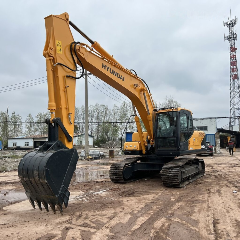 Hyundai R220-9S - Pelle sur chenille: photos 3 Hyundai R220-9S - Pelle sur chenille: photos 3