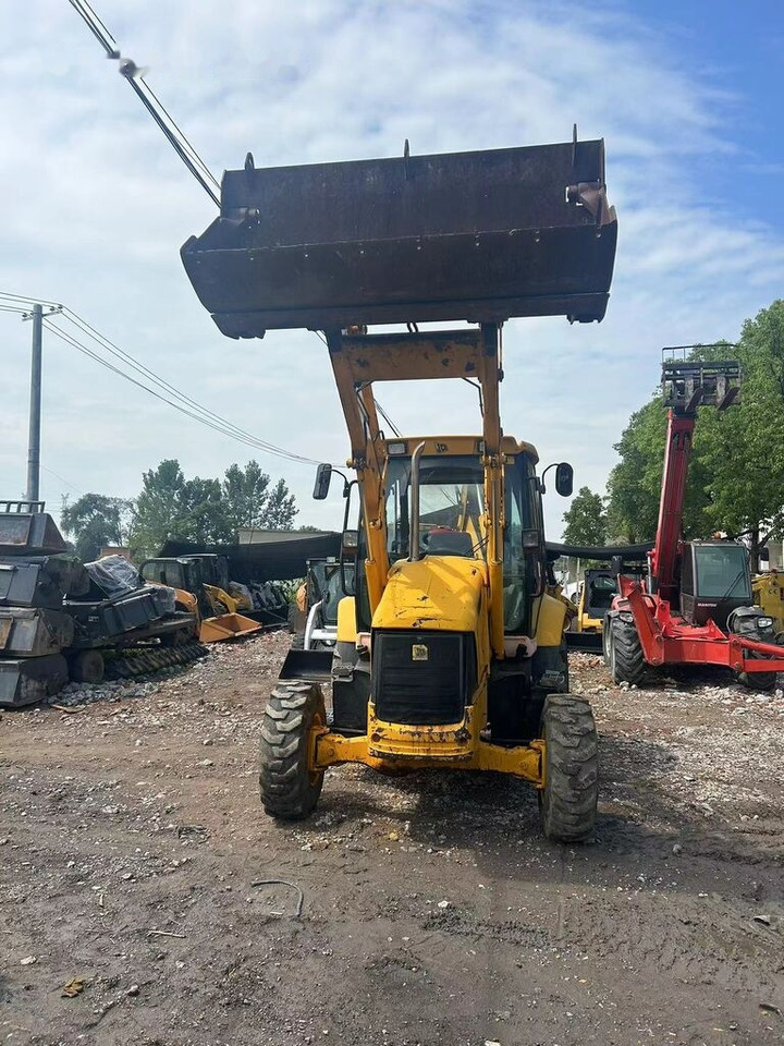 JCB 3CX - Tractopelle: photos 1 JCB 3CX - Tractopelle: photos 1