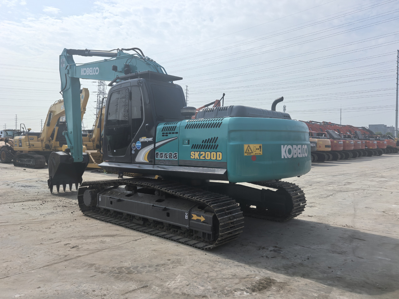 KOBELCO SK200 - Pelle sur chenille: photos 1 KOBELCO SK200 - Pelle sur chenille: photos 1
