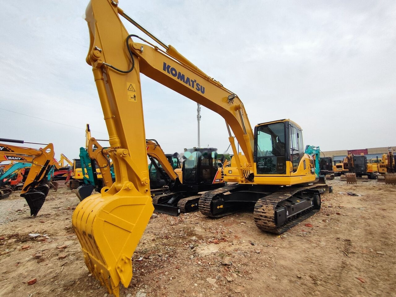 Pelle sur chenille Komatsu PC160LC-7: photos 6