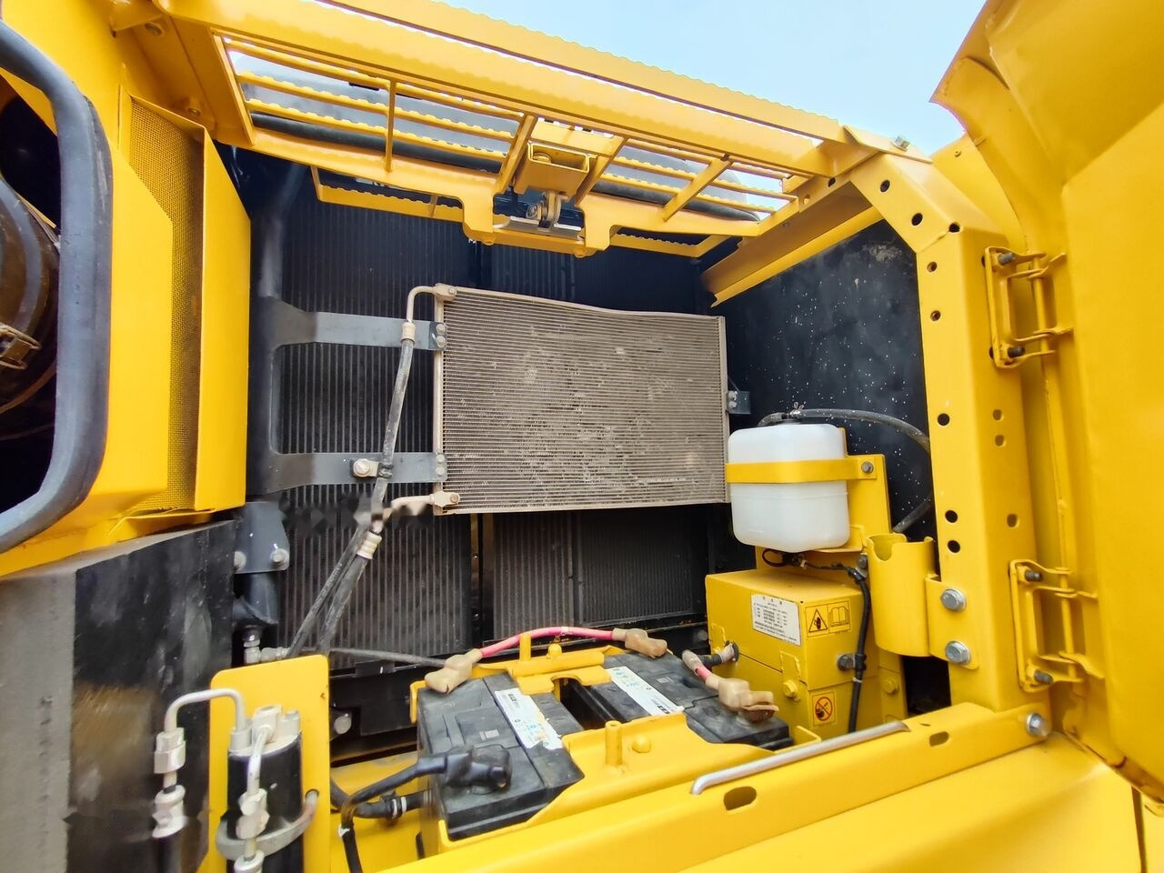 Pelle sur chenille Komatsu PC160LC-7: photos 10