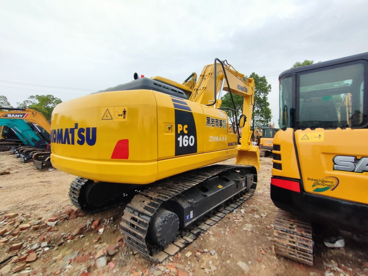 Komatsu PC160LC-7 - Pelle sur chenille: photos 4 Komatsu PC160LC-7 - Pelle sur chenille: photos 4