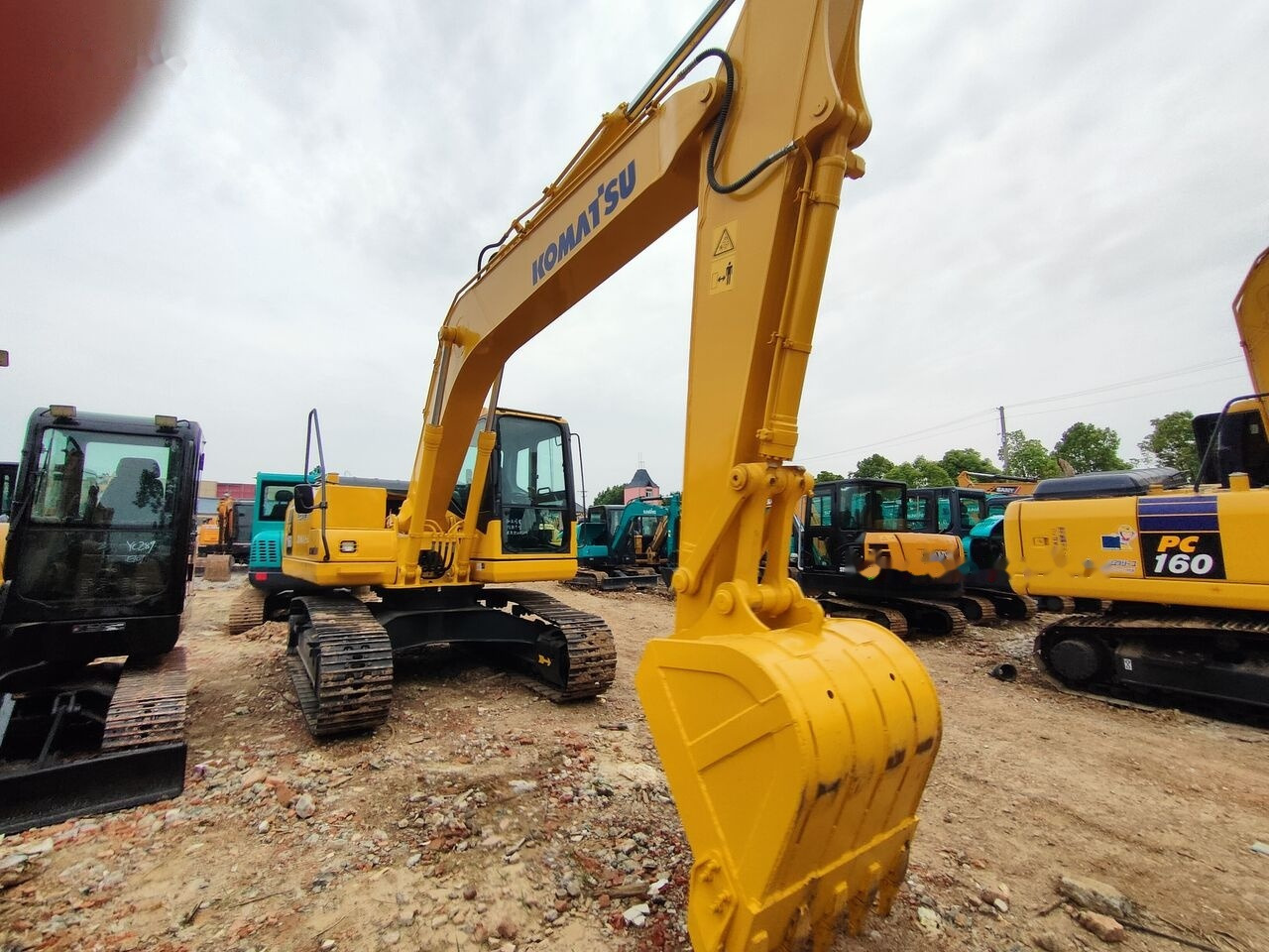 Pelle sur chenille Komatsu PC160LC-7: photos 7