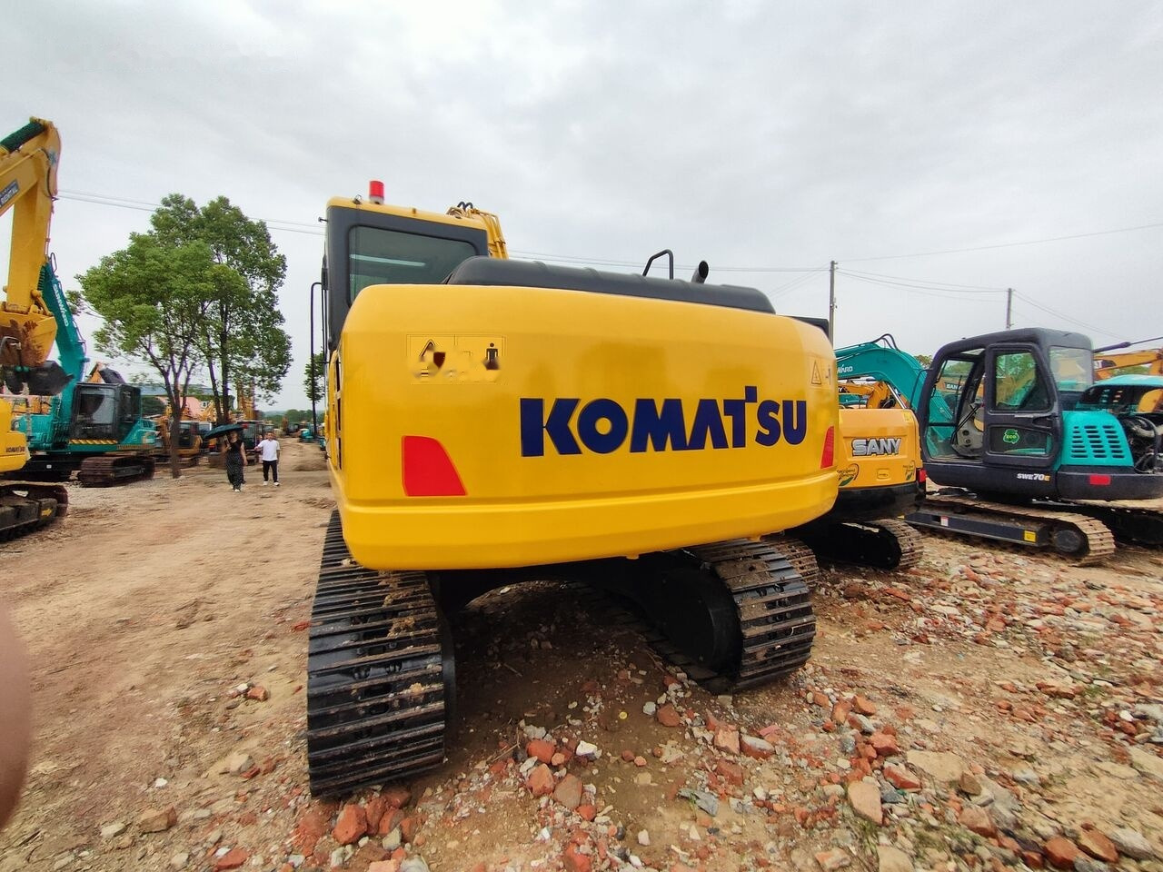 Komatsu PC160LC-7 - Pelle sur chenille: photos 5 Komatsu PC160LC-7 - Pelle sur chenille: photos 5