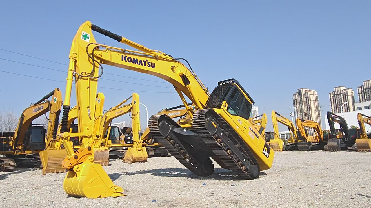 Komatsu PC300-7 - Pelle sur chenille: photos 1 Komatsu PC300-7 - Pelle sur chenille: photos 1