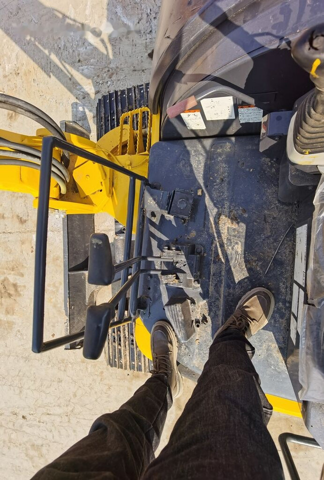 Mini pelle Komatsu PC40MR: photos 11