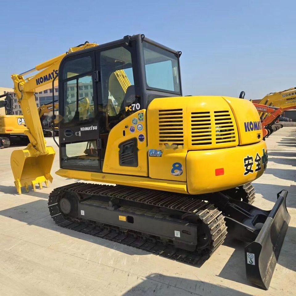 Komatsu PC70-8 - Pelle sur chenille: photos 4 Komatsu PC70-8 - Pelle sur chenille: photos 4