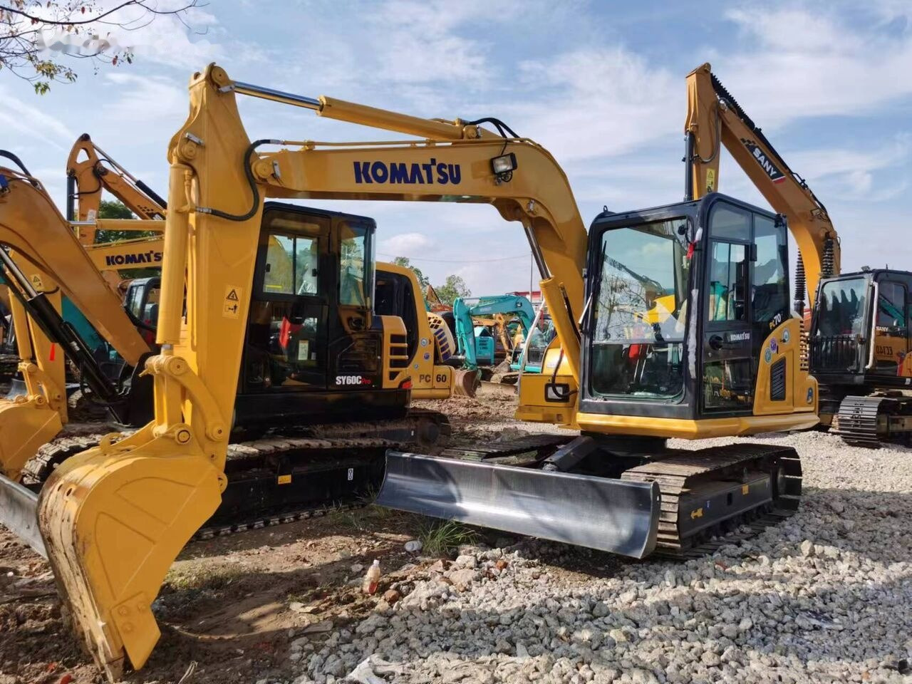 Komatsu PC70-8 - Mini pelle: photos 4 Komatsu PC70-8 - Mini pelle: photos 4